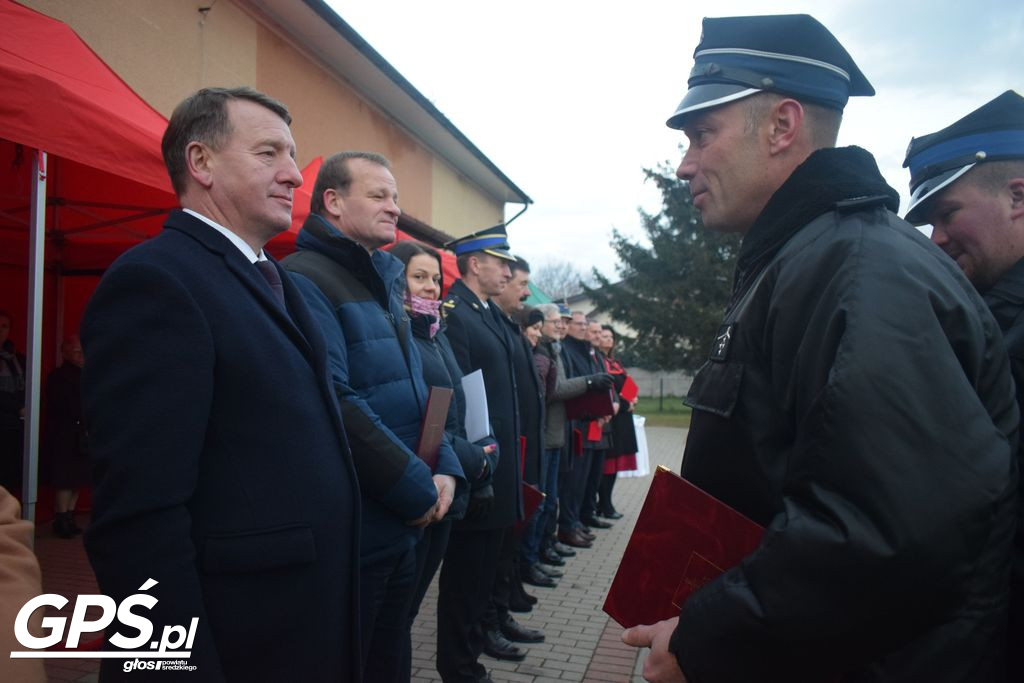 Przekazanie samochodu dla OSP Witowo