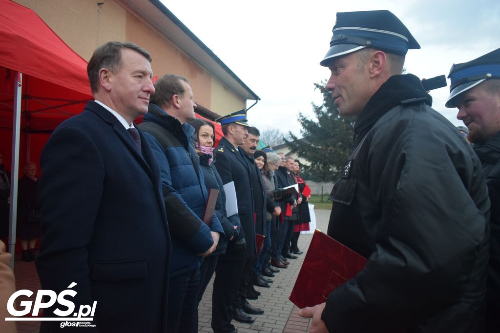Przekazanie samochodu dla OSP Witowo
