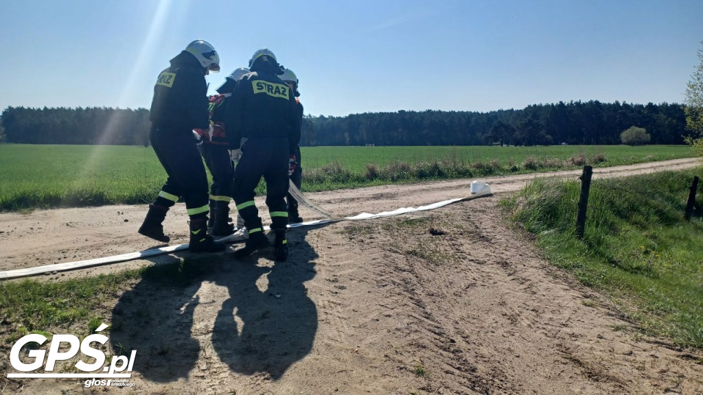 Ćwiczenia strażaków w Rogusku
