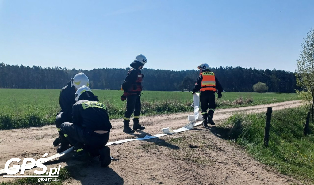 Ćwiczenia strażaków w Rogusku