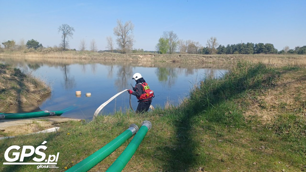 Ćwiczenia strażaków w Rogusku
