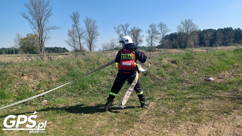 Ćwiczenia strażaków w Rogusku