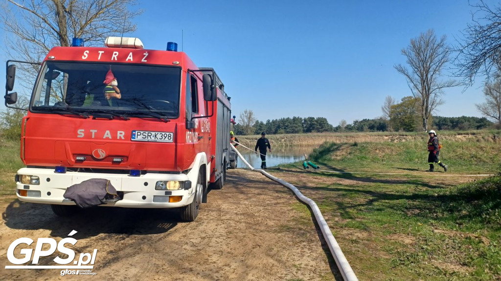 Ćwiczenia strażaków w Rogusku