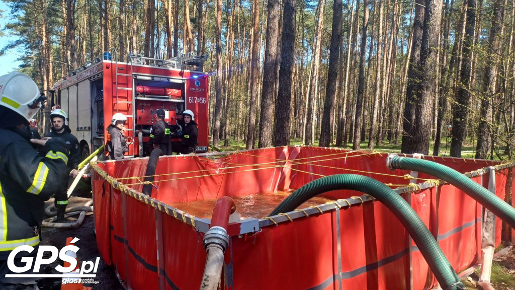 Ćwiczenia strażaków w Rogusku