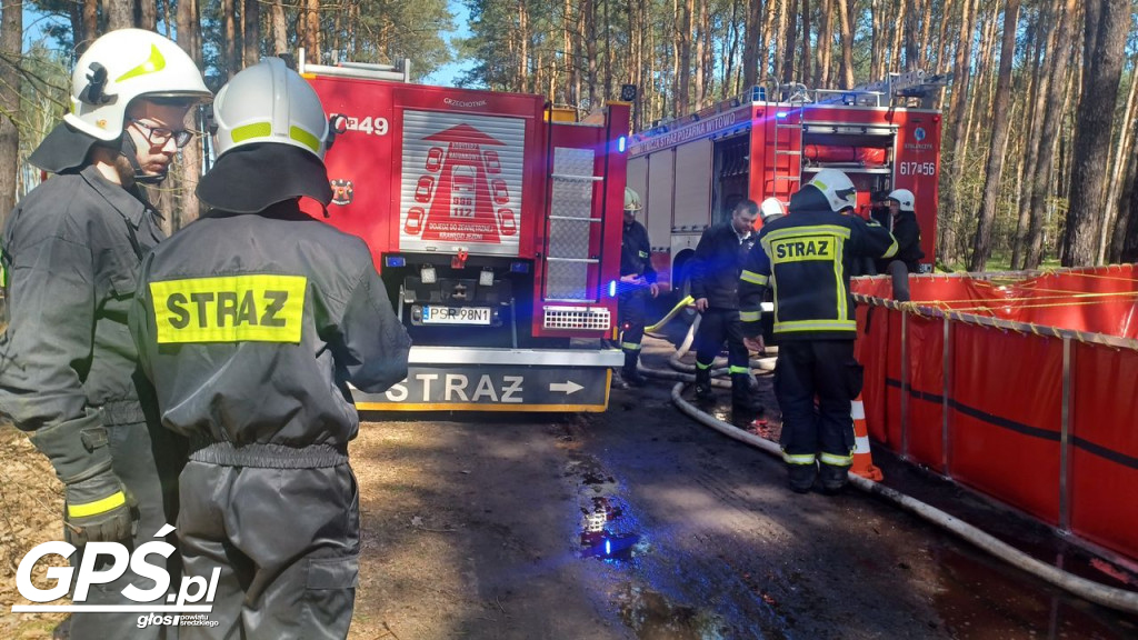Ćwiczenia strażaków w Rogusku