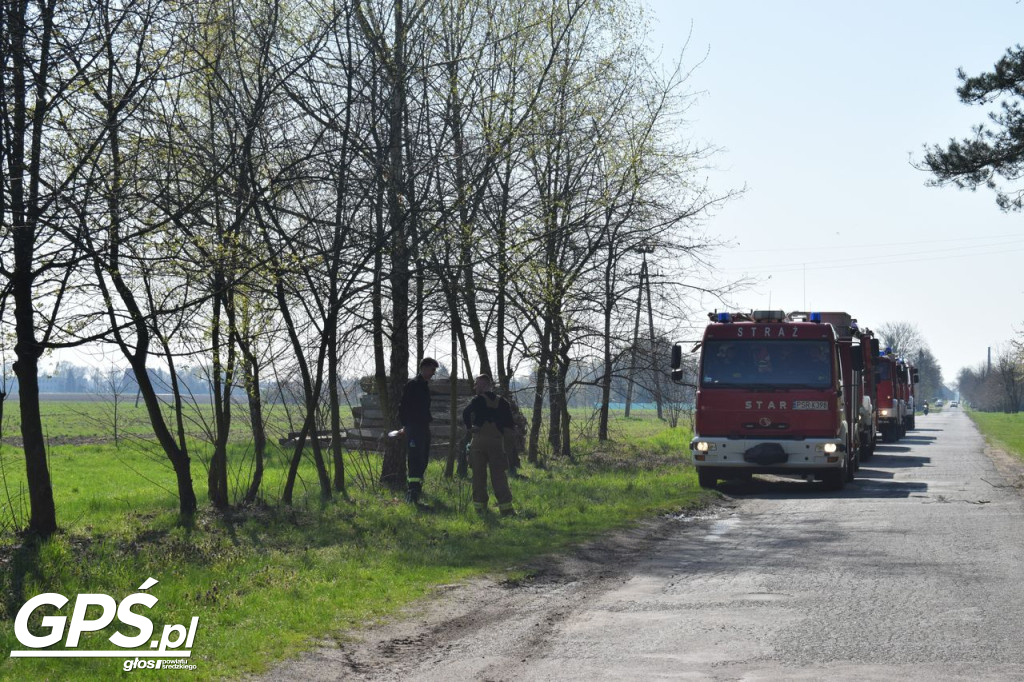Ćwiczenia strażaków w Rogusku