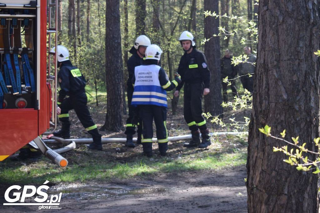 Ćwiczenia strażaków w Rogusku