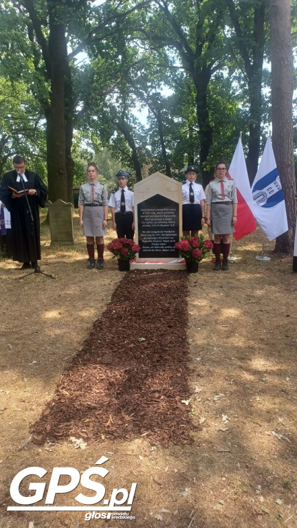 Odsłonięcie tablicy w Boguszynku