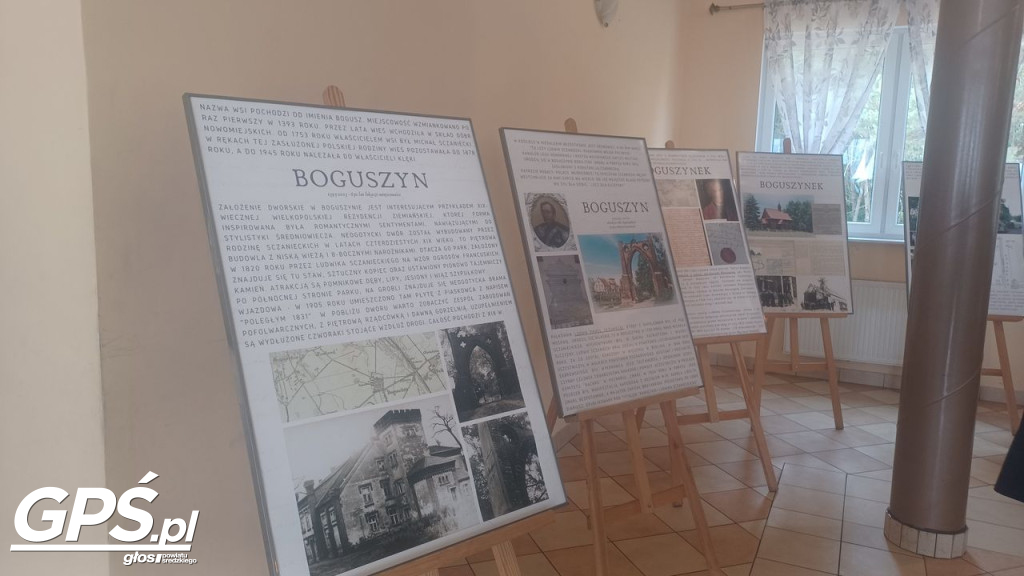 Odsłonięcie tablicy w Boguszynku