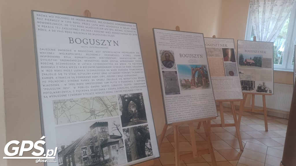 Odsłonięcie tablicy w Boguszynku