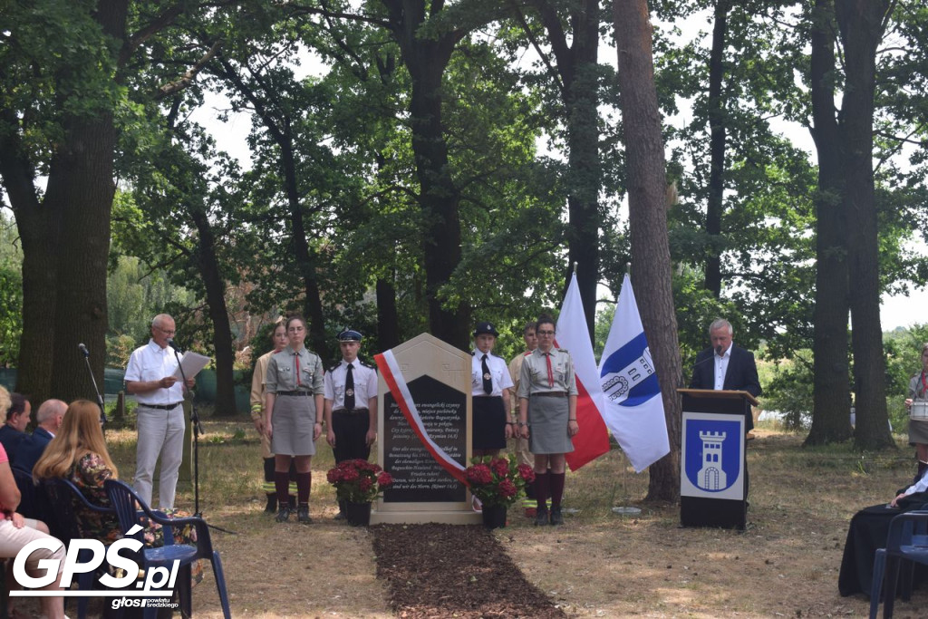 Odsłonięcie tablicy w Boguszynku