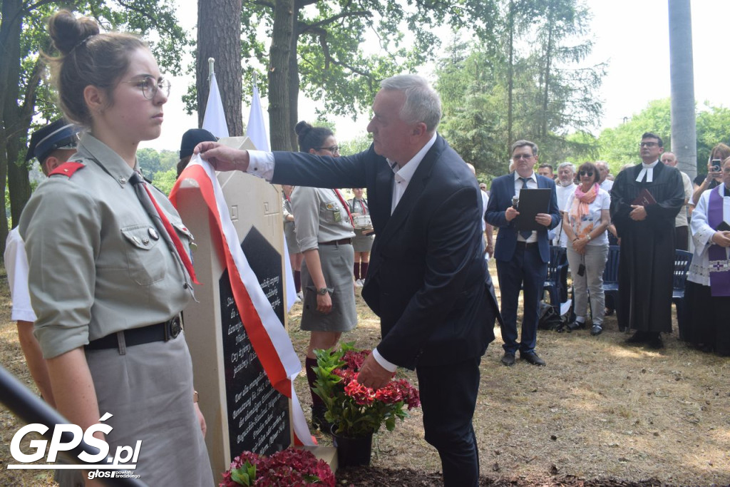 Odsłonięcie tablicy w Boguszynku