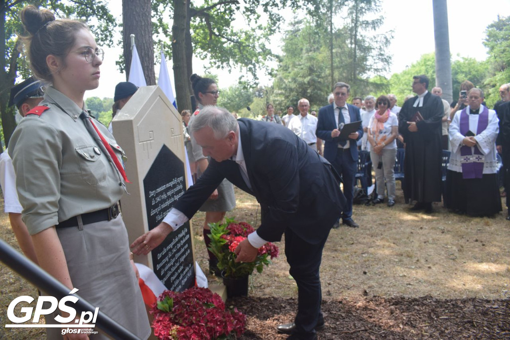 Odsłonięcie tablicy w Boguszynku