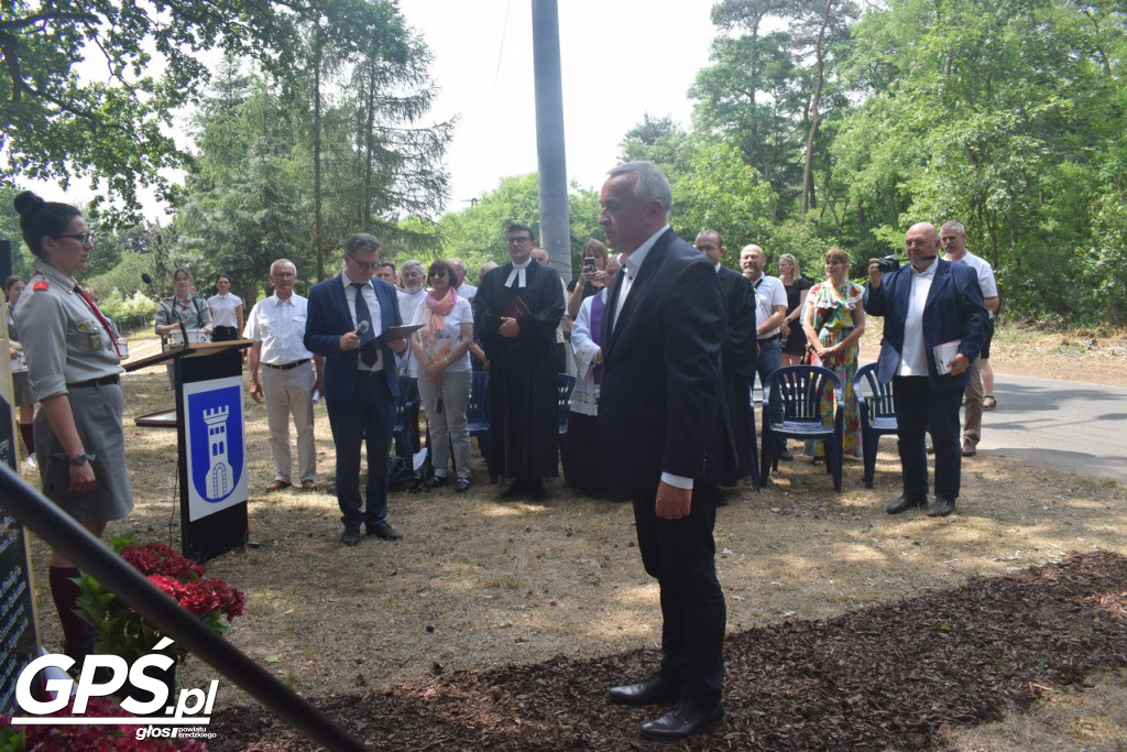 Odsłonięcie tablicy w Boguszynku