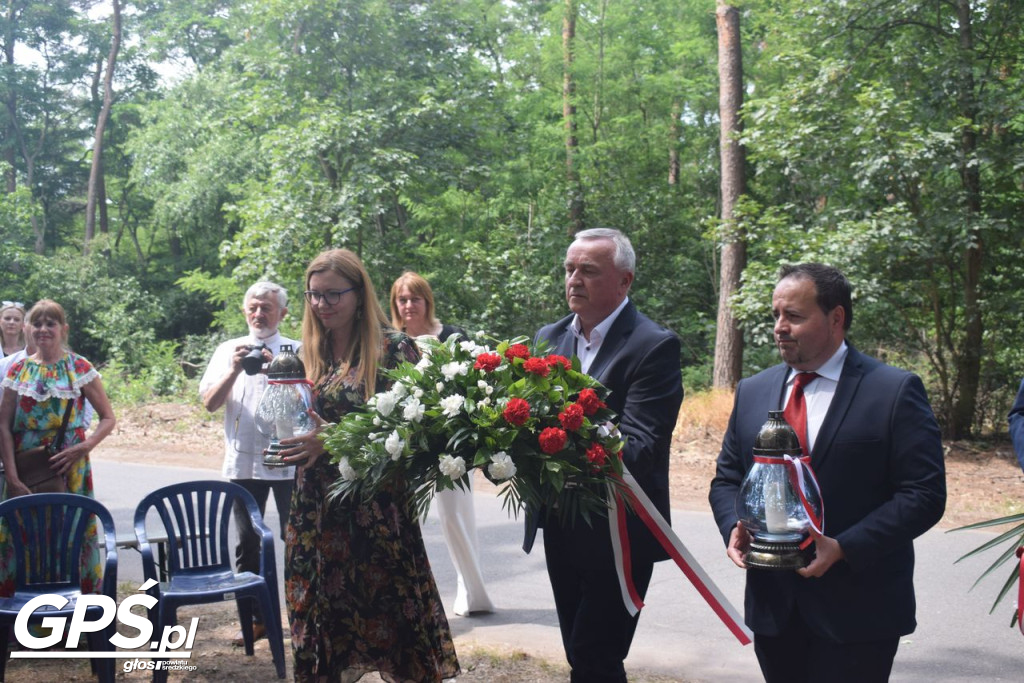 Odsłonięcie tablicy w Boguszynku
