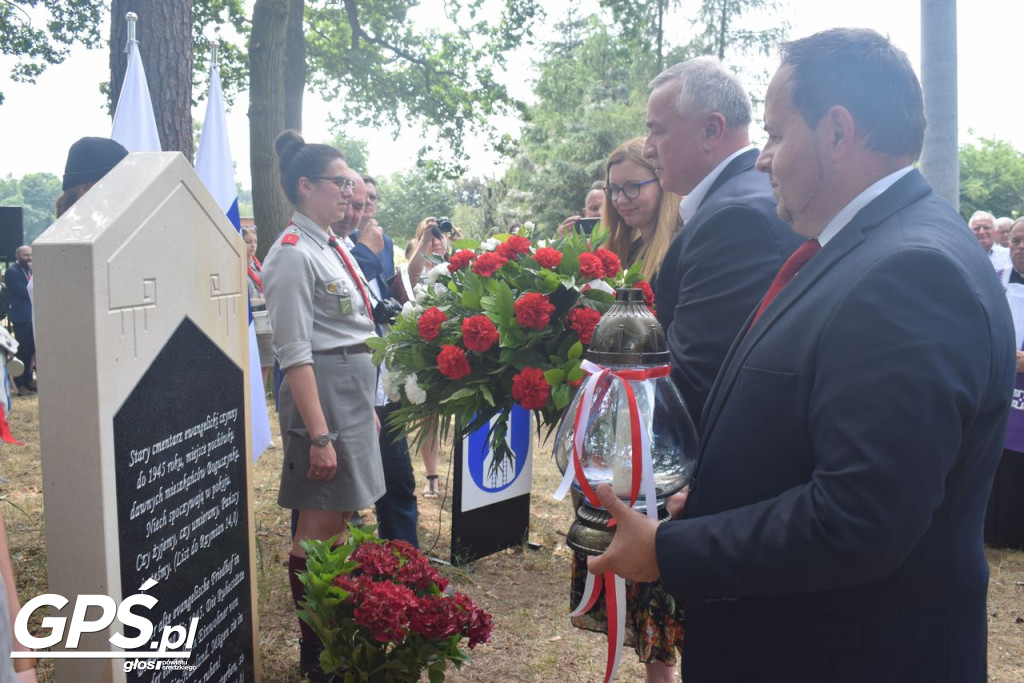 Odsłonięcie tablicy w Boguszynku