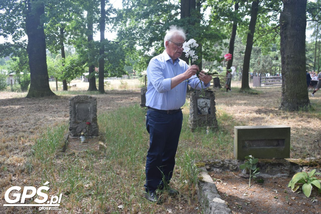 Odsłonięcie tablicy w Boguszynku