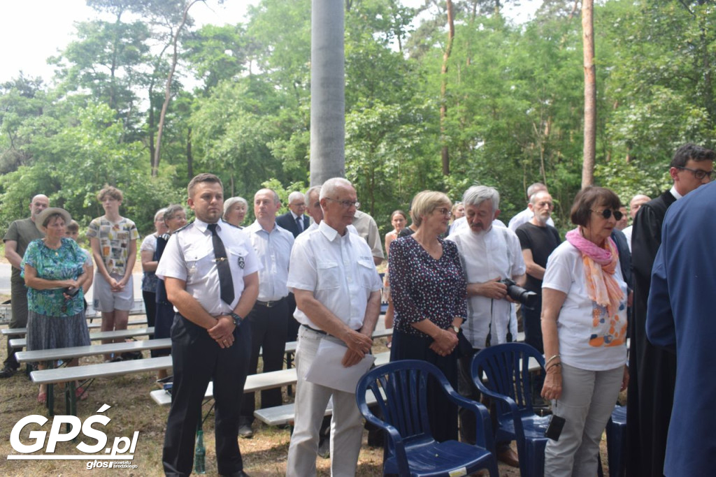 Odsłonięcie tablicy w Boguszynku