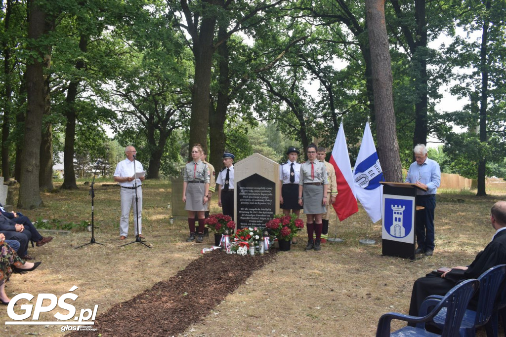 Odsłonięcie tablicy w Boguszynku