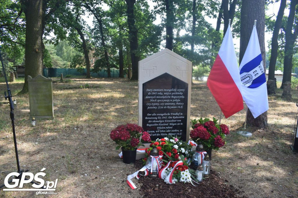 Odsłonięcie tablicy w Boguszynku
