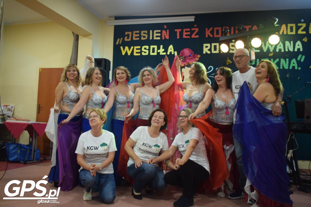 Jesień też kobieta - może być wesoła, rozśpiewana i piękna