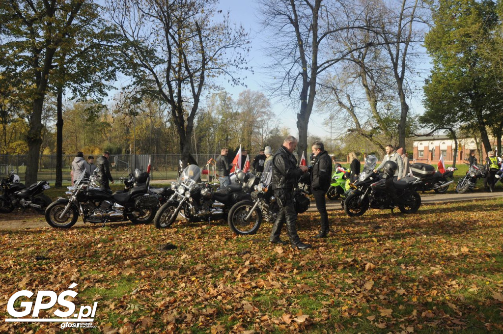 Motocykle w Miłosławiu. Parada 11 listopada