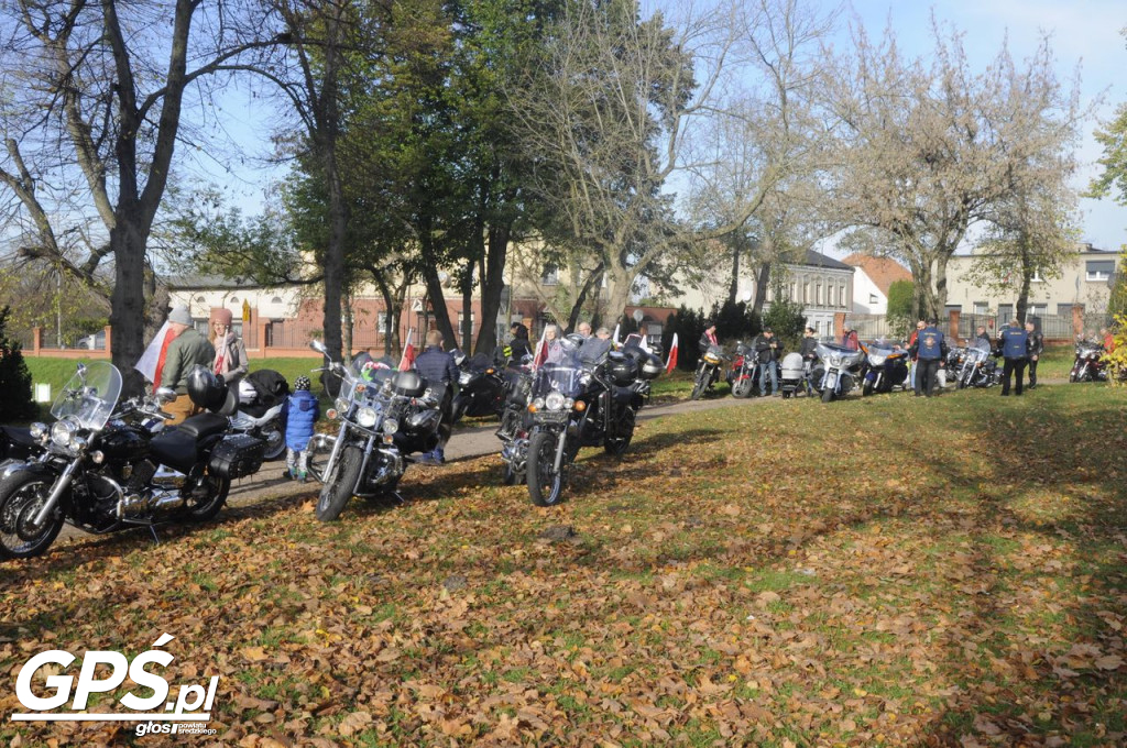Motocykle w Miłosławiu. Parada 11 listopada