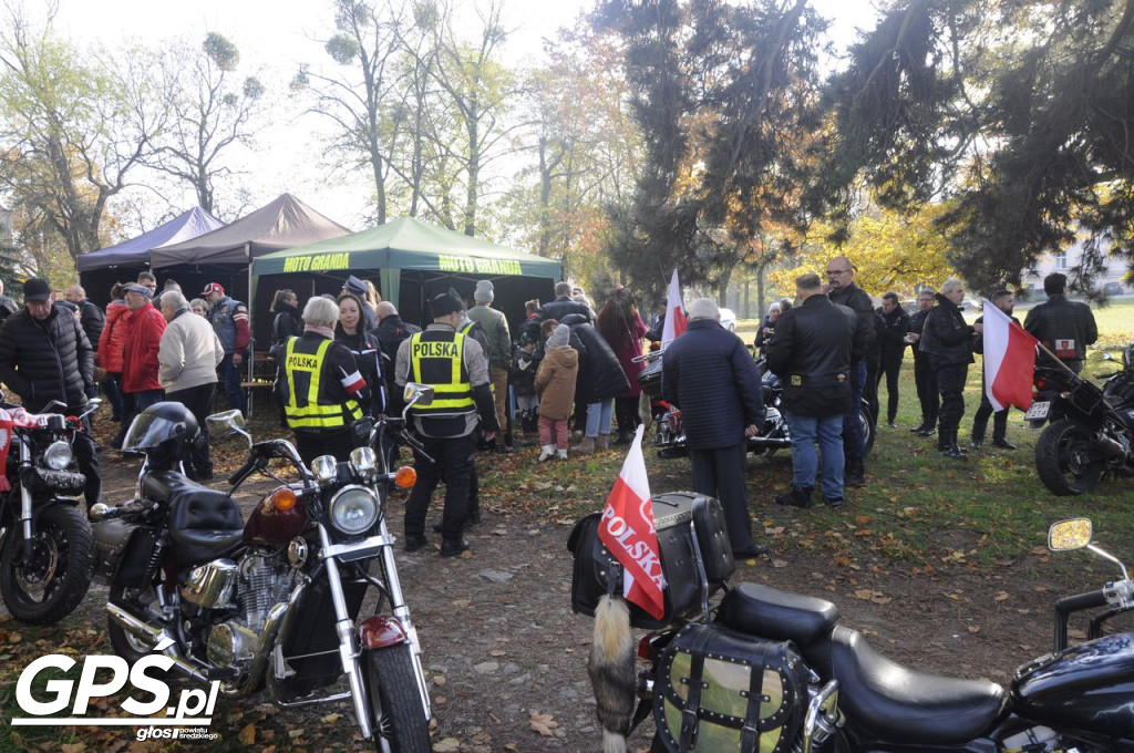Motocykle w Miłosławiu. Parada 11 listopada