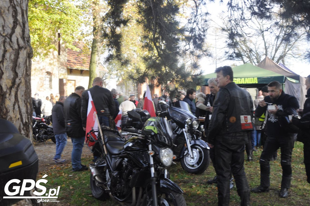 Motocykle w Miłosławiu. Parada 11 listopada