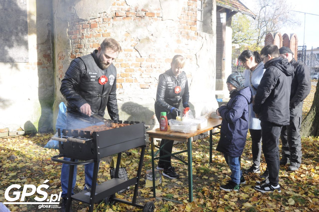 Motocykle w Miłosławiu. Parada 11 listopada