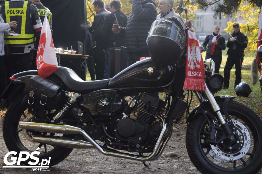 Motocykle w Miłosławiu. Parada 11 listopada