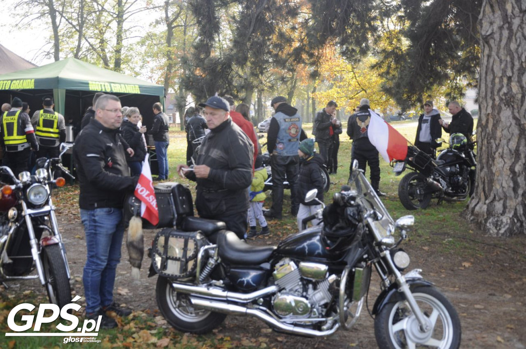 Motocykle w Miłosławiu. Parada 11 listopada