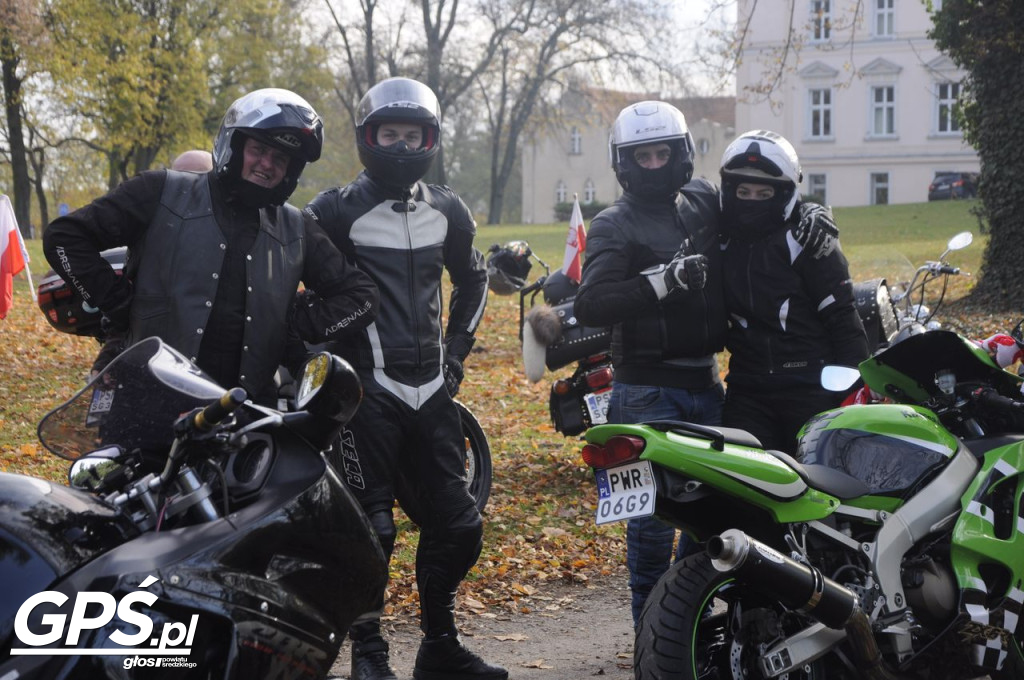 Motocykle w Miłosławiu. Parada 11 listopada