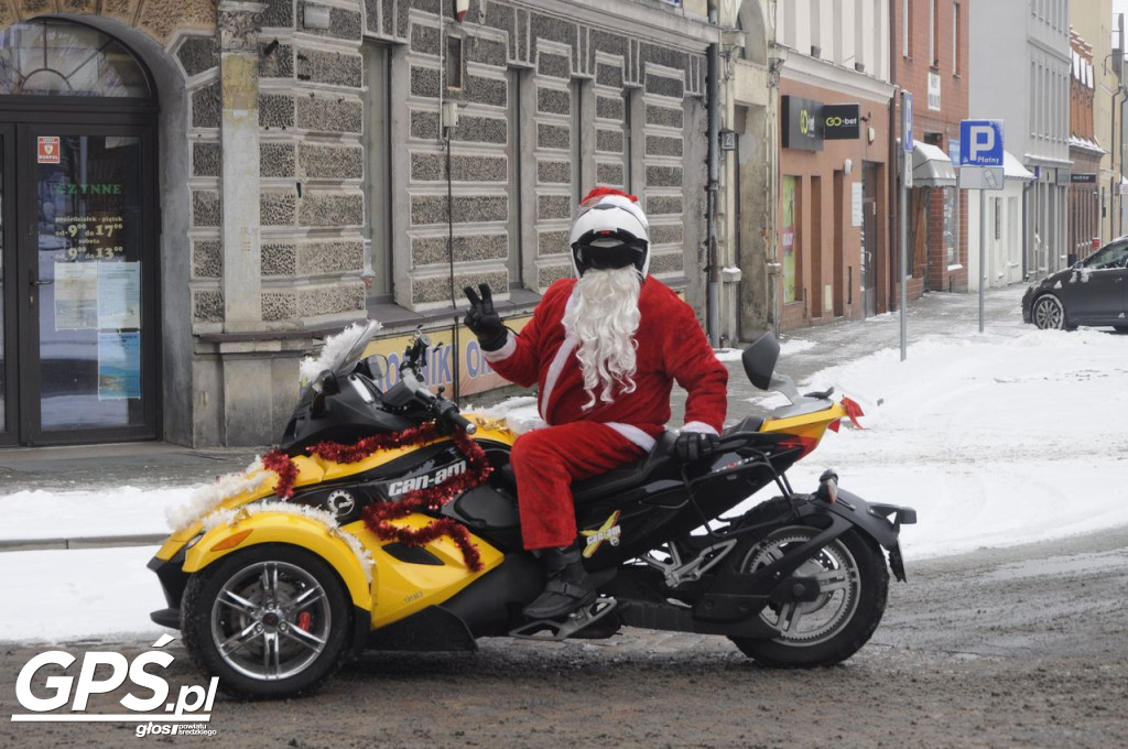 Moto Mikołaje przejechały ulicami Środy