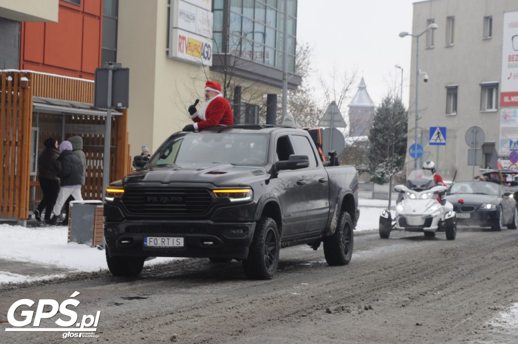 Moto Mikołaje przejechały ulicami Środy