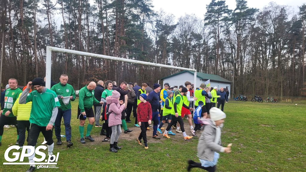 Mecz Kawalerowie-Żonaci i Rowerowy Nowy Rok