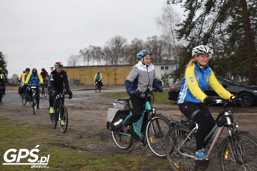 Mecz Kawalerowie-Żonaci i Rowerowy Nowy Rok
