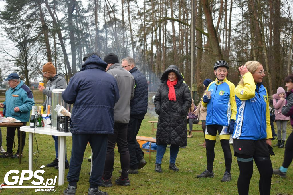 Mecz Kawalerowie-Żonaci i Rowerowy Nowy Rok