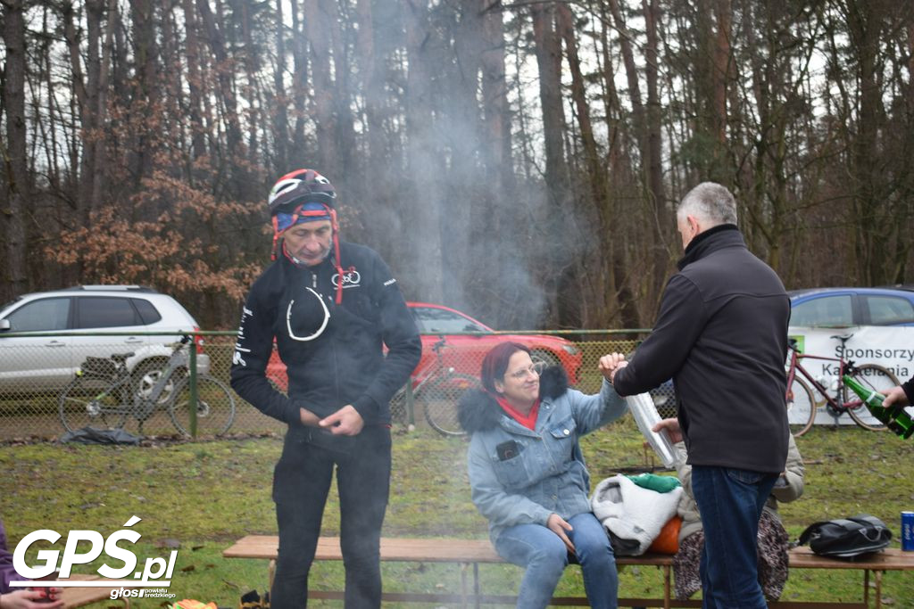 Mecz Kawalerowie-Żonaci i Rowerowy Nowy Rok