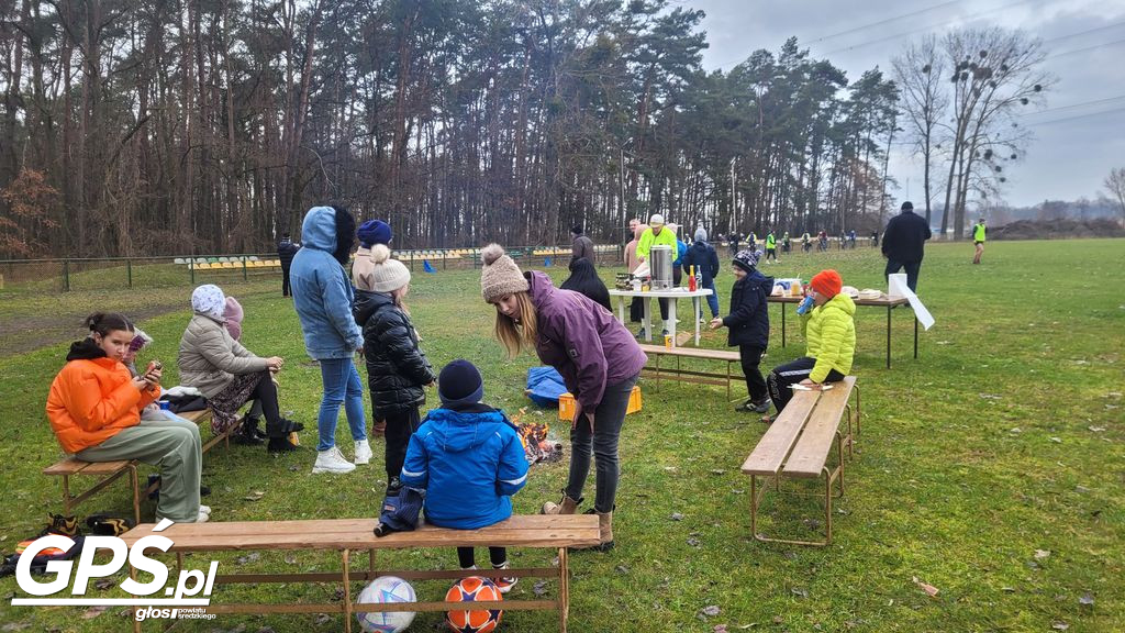 Mecz Kawalerowie-Żonaci i Rowerowy Nowy Rok