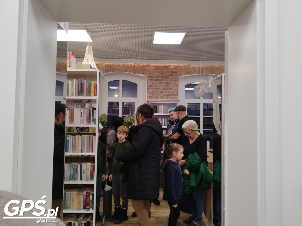 Otwarcie filii biblioteki w Chociczy