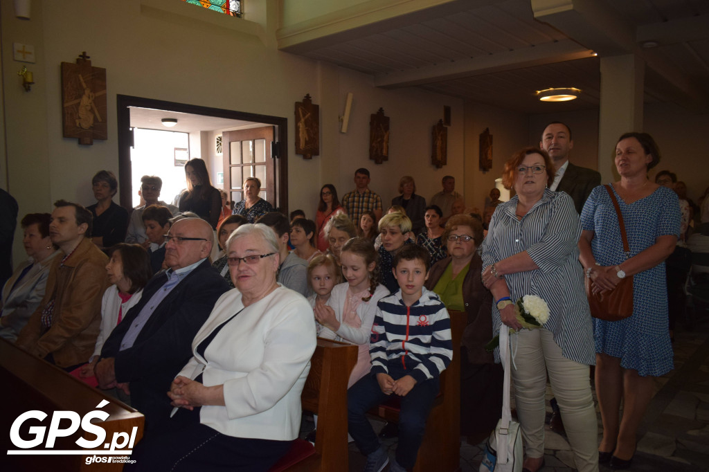 Odsłonięcie ławeczki księdza Wojciecha Raczkowskiego