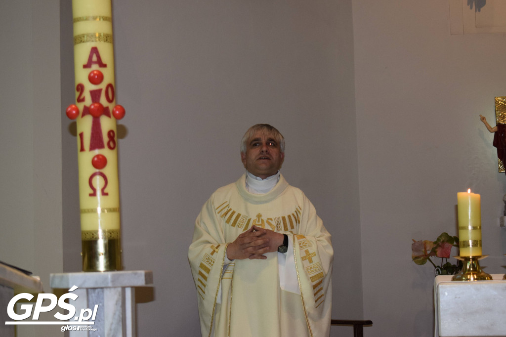 Odsłonięcie ławeczki księdza Wojciecha Raczkowskiego