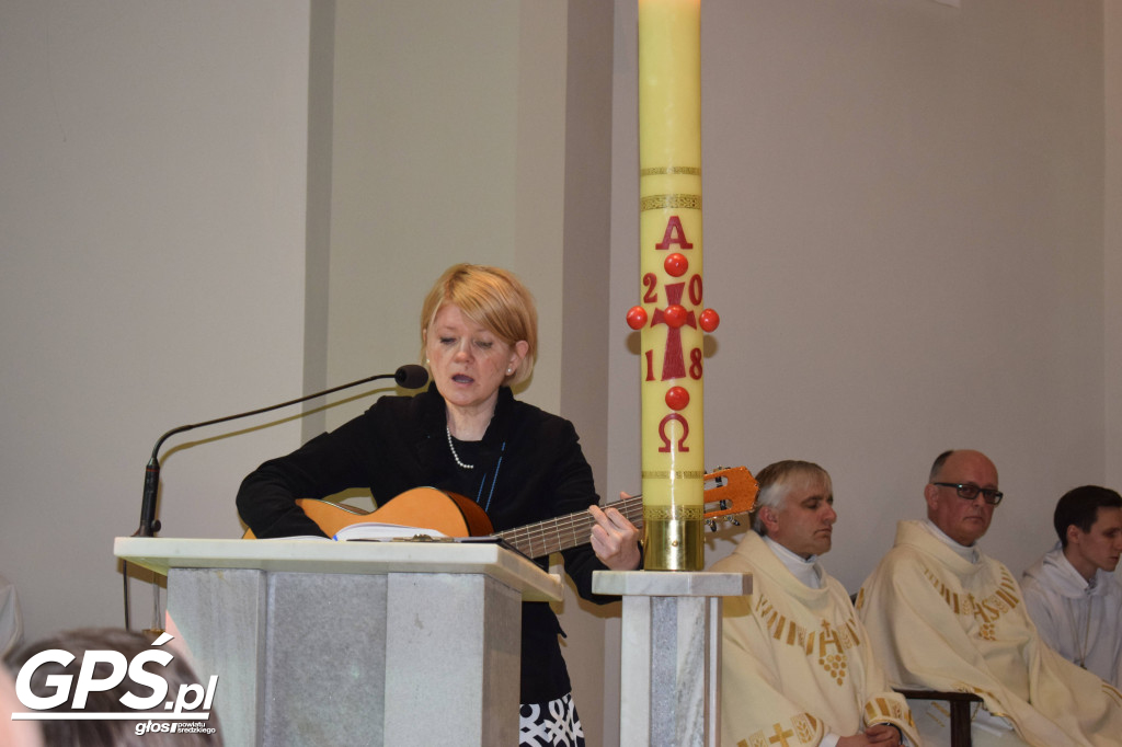 Odsłonięcie ławeczki księdza Wojciecha Raczkowskiego