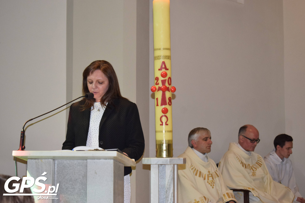 Odsłonięcie ławeczki księdza Wojciecha Raczkowskiego
