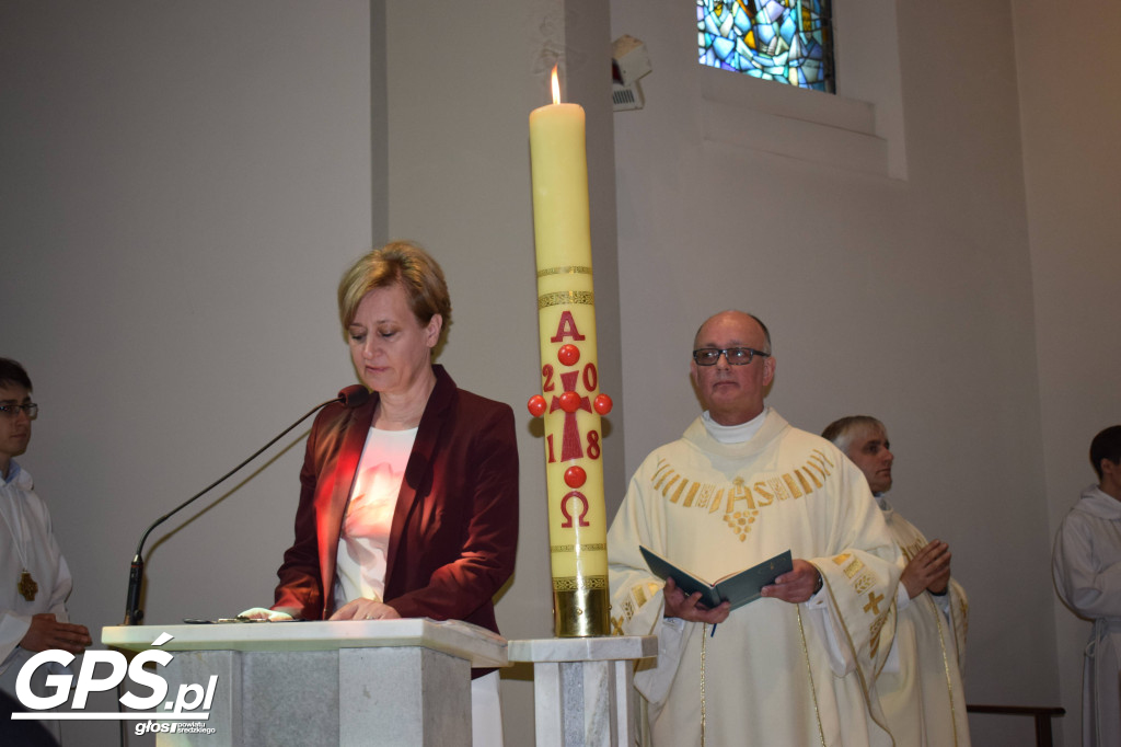 Odsłonięcie ławeczki księdza Wojciecha Raczkowskiego