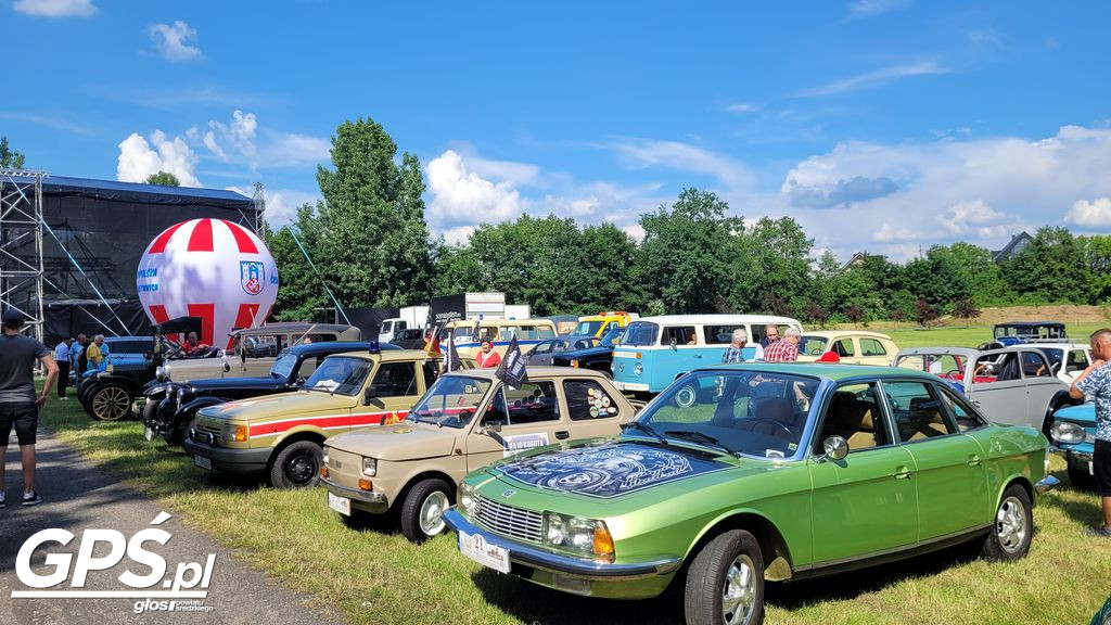 X Rajd Pojazdów Zabytkowych po drogach powiatu średzkiego