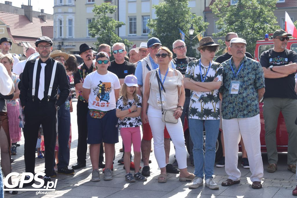 X Rajd Pojazdów Zabytkowych po drogach powiatu średzkiego