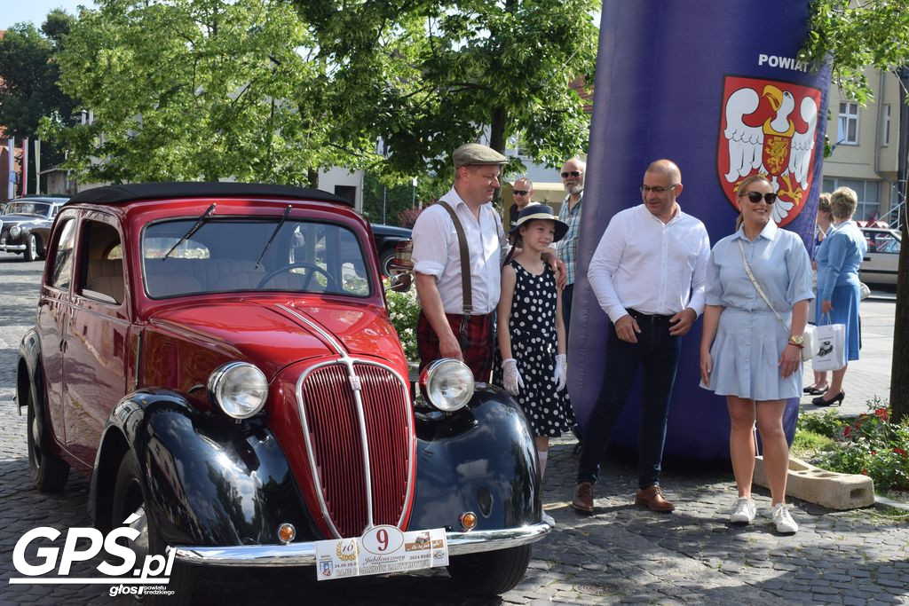 X Rajd Pojazdów Zabytkowych po drogach powiatu średzkiego