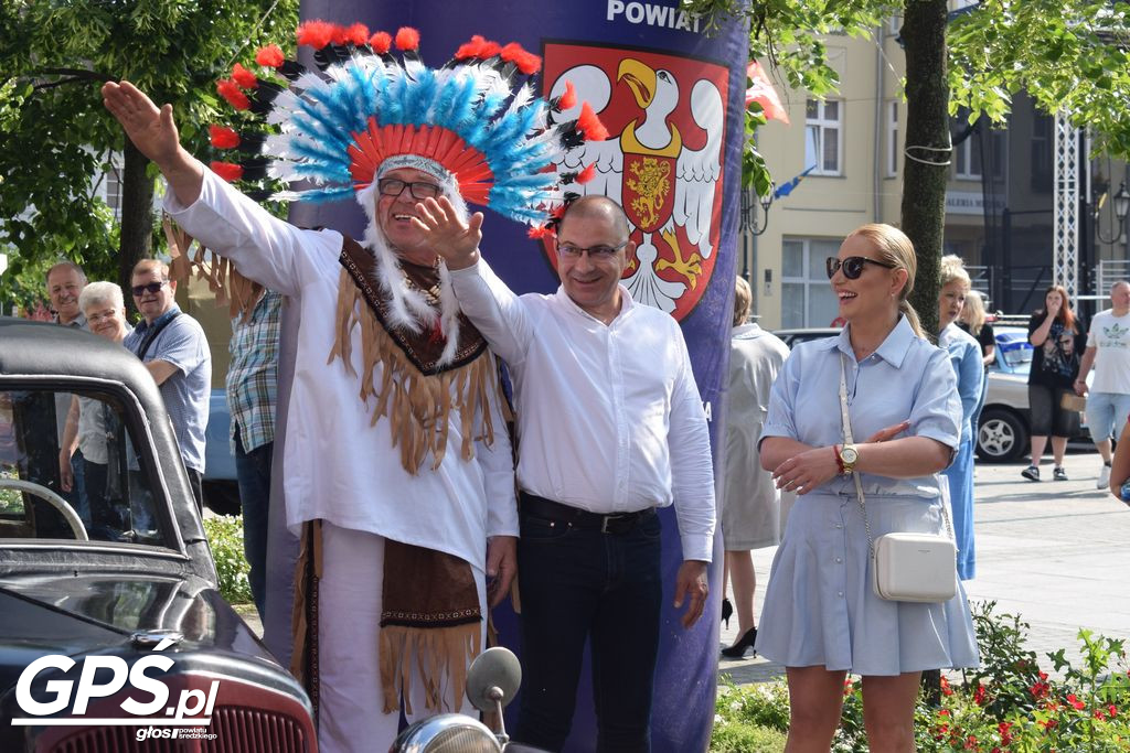 X Rajd Pojazdów Zabytkowych po drogach powiatu średzkiego